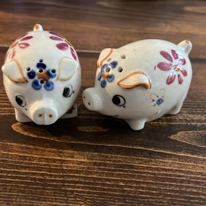 Vintage salt and pepper shakers...Playland, Rye Beach, NY